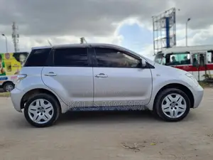 Toyota IST 2006 Silver
