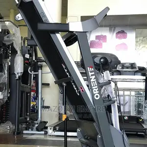 Oriente Treadmill