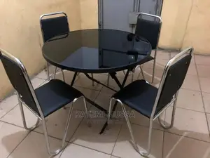 Dainng Table