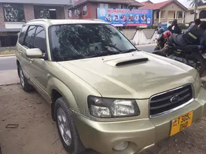 Subaru Forester 2002 Gold