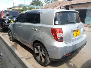 Toyota IST 2005 Silver