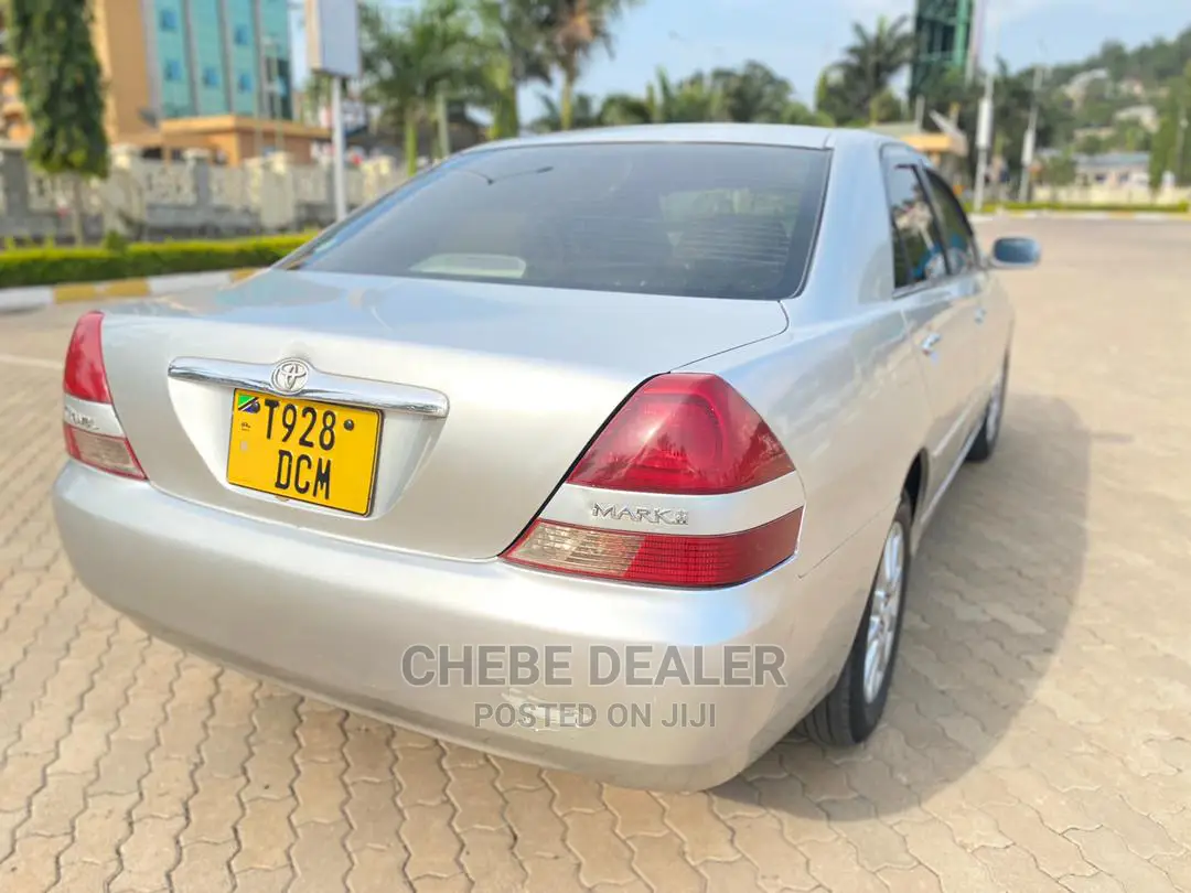 Toyota Mark II 2003 2.0 AWD Silver