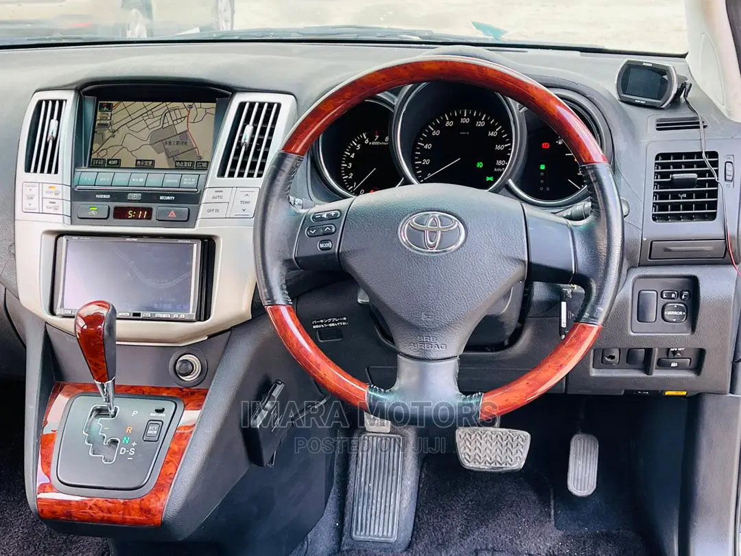 Toyota Harrier 2004 Black
