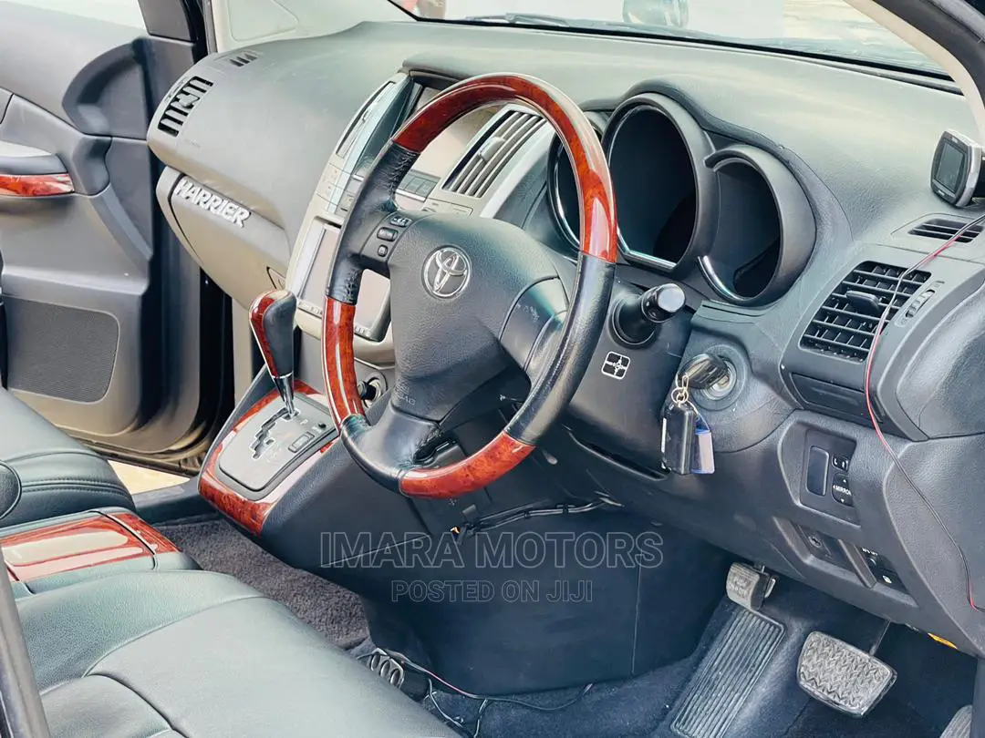 Toyota Harrier 2004 Black