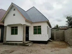 3bdrm House in Evans Mansah, Chamazi for Sale