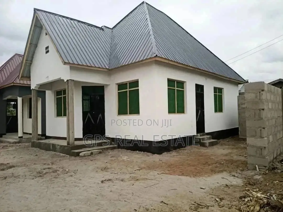 3bdrm House in Evans Mansah, Chamazi for Sale