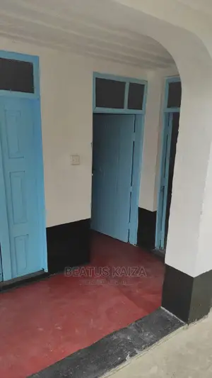 6bdrm House in Mikocheni Near By for rent