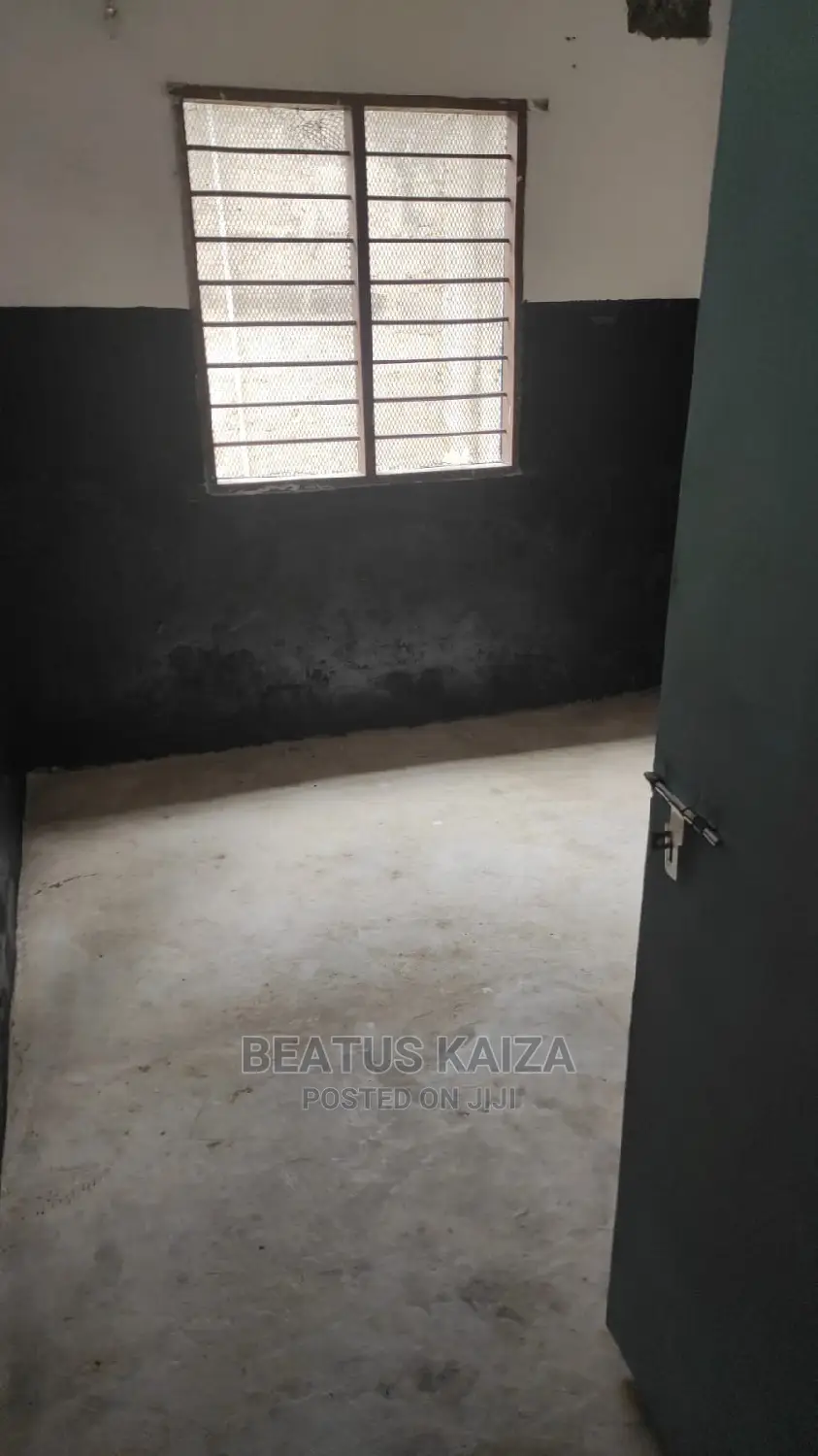 6bdrm House in Mikocheni Near By for rent