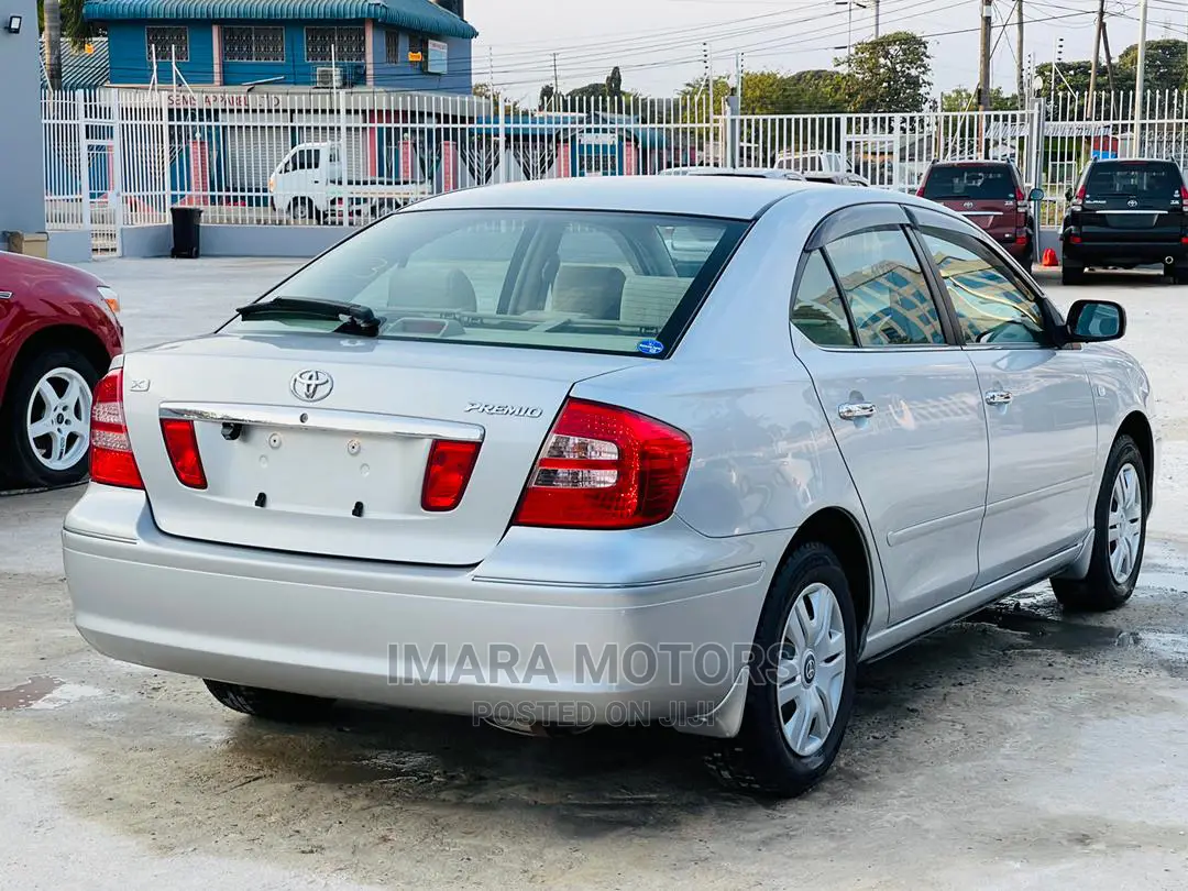 Toyota Premio 2002 Silver