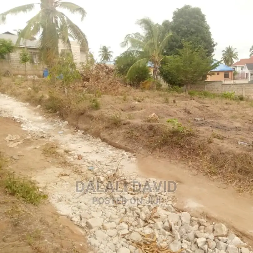 Plot Sqm650 4sale at Kigamboni Mikwambe
