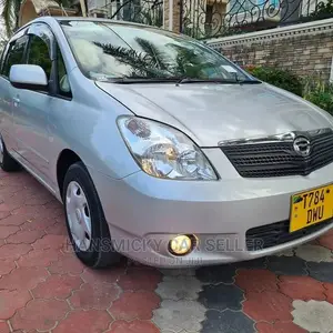 Toyota Corolla Spacio 2004 Silver