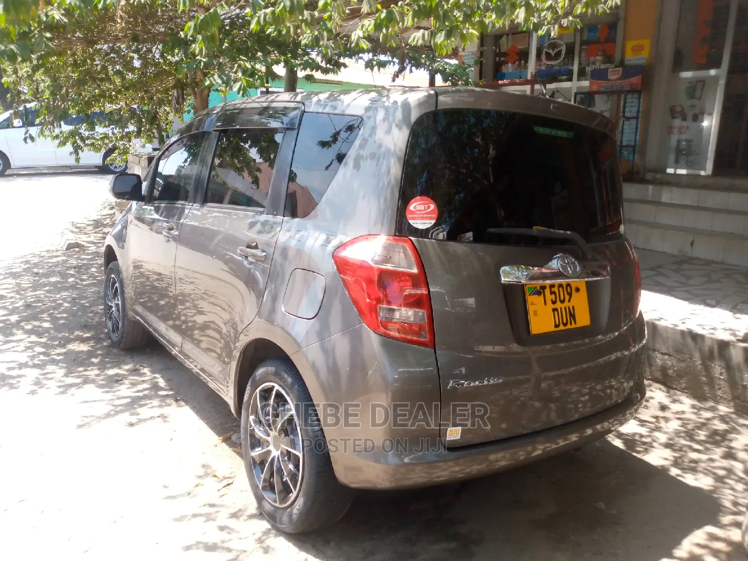 Toyota Ractis 2006 1.3 FWD Gray