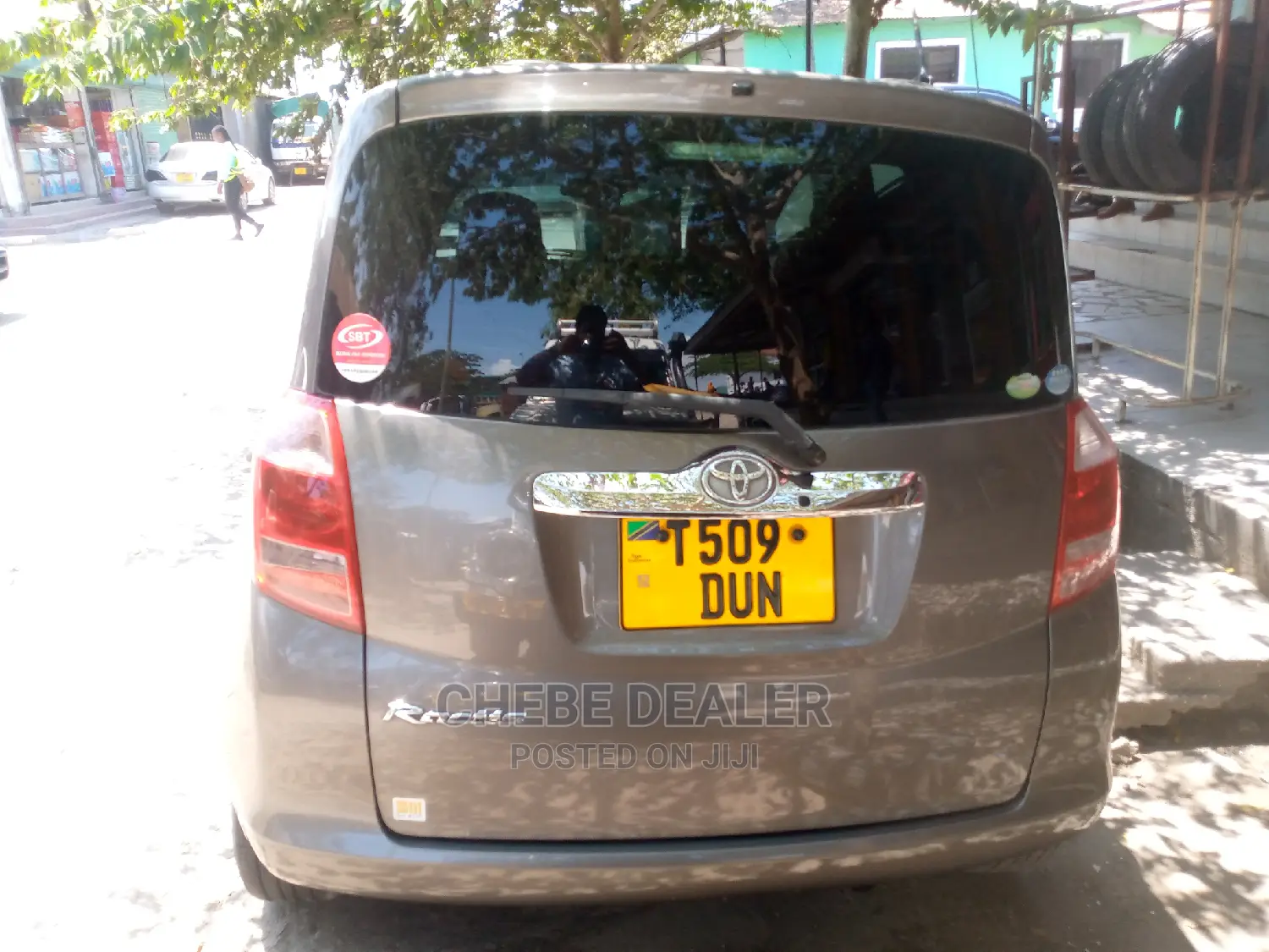 Toyota Ractis 2006 1.3 FWD Gray