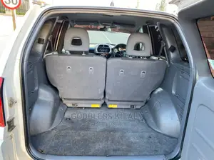 Toyota RAV4 2001 White