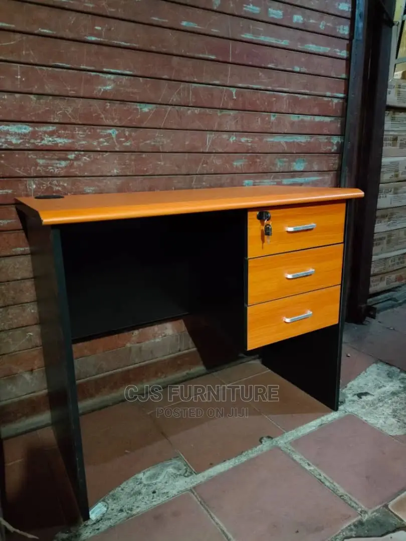 Meza Ya Office