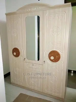 Kabat Milango Mitatu Pana