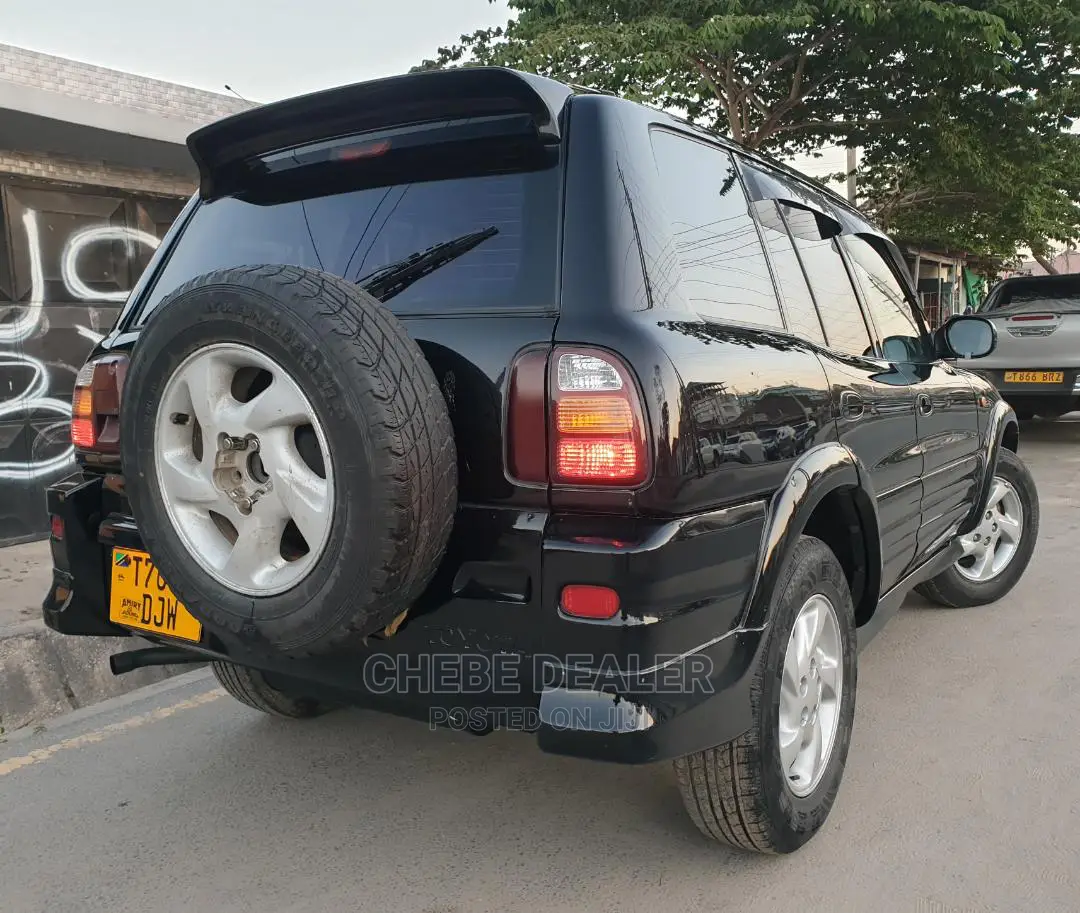 Toyota RAV4 1998 Black