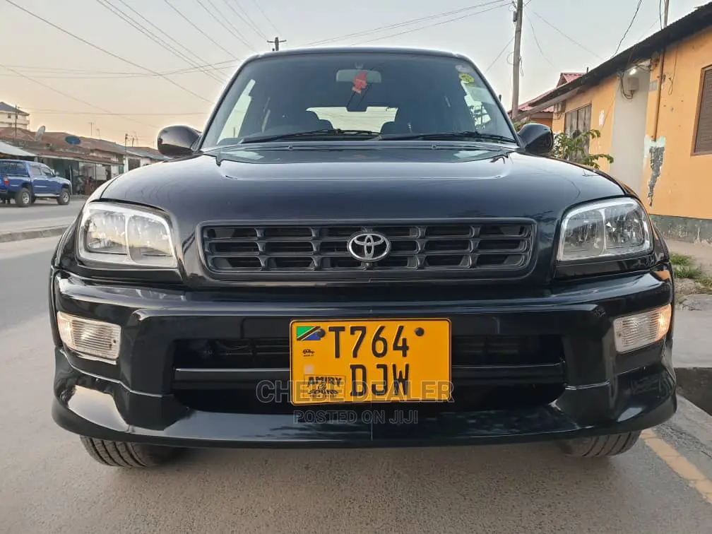 Toyota RAV4 1998 Black