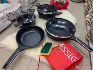 Sufuria Mbili Na Pan 2 Nzitooo