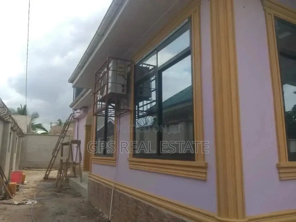 3bdrm House in Evans Mansah, Goba for Sale