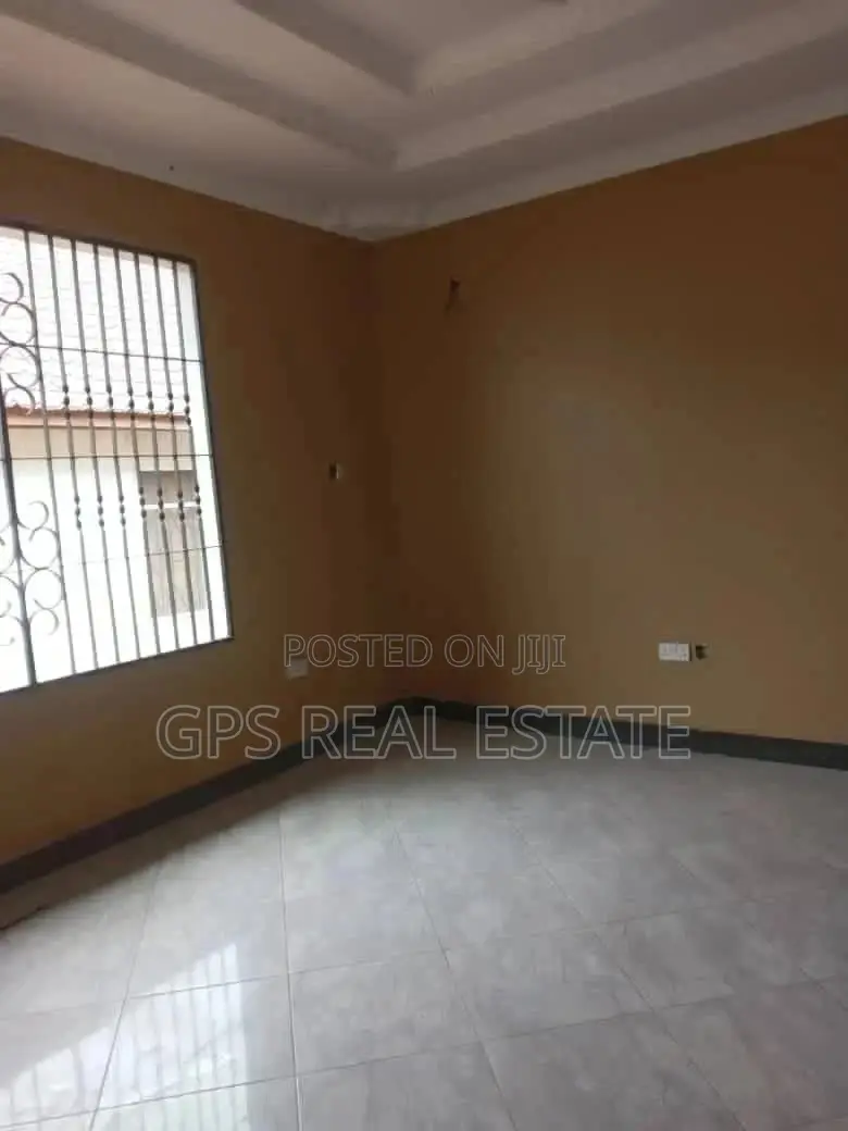 3bdrm House in Evans Mansah, Goba for Sale