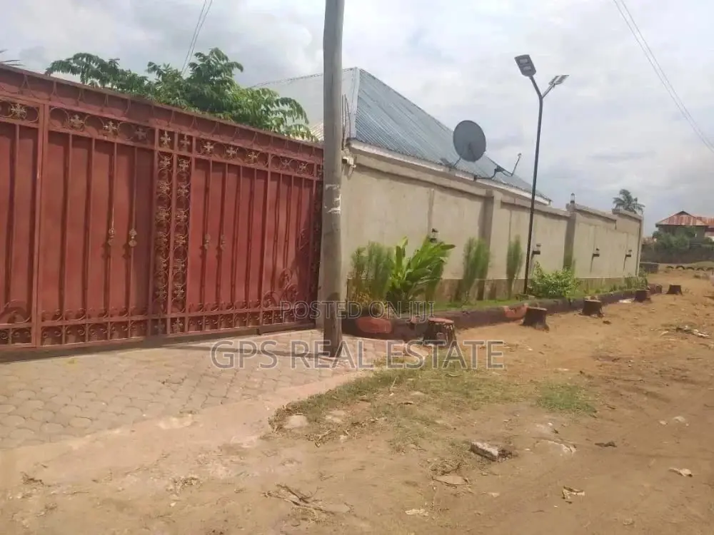 3bdrm House in Evans Mansah, Goba for Sale