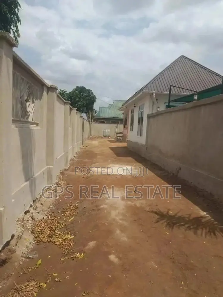 3bdrm House in Evans Mansah, Goba for Sale