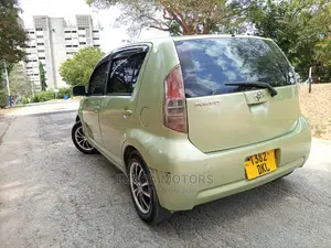 Toyota Passo 2004 Green
