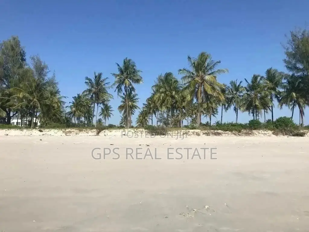 Beach Plot for Sale at Kugamboni