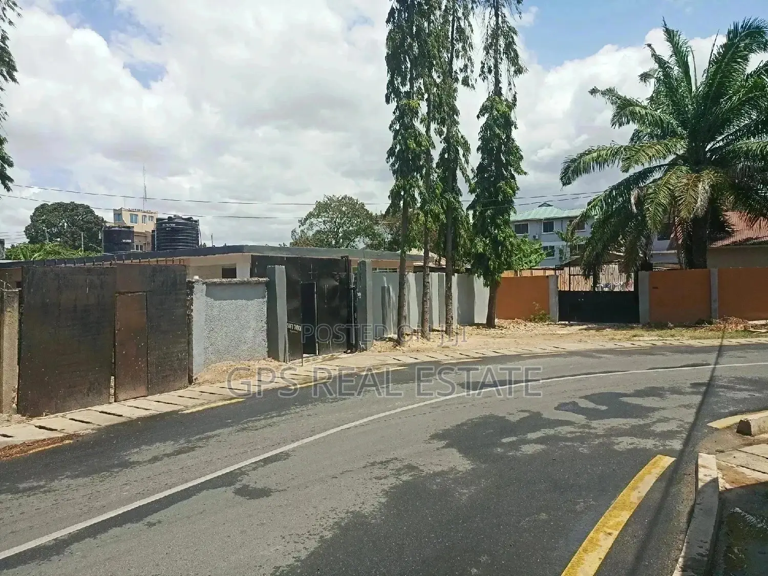 Plot for Sale at Kinondoni Block 41