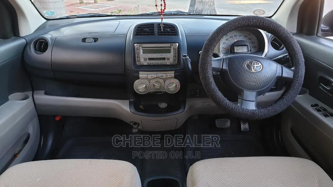 Toyota Passo 2006 1.0 AWD Black