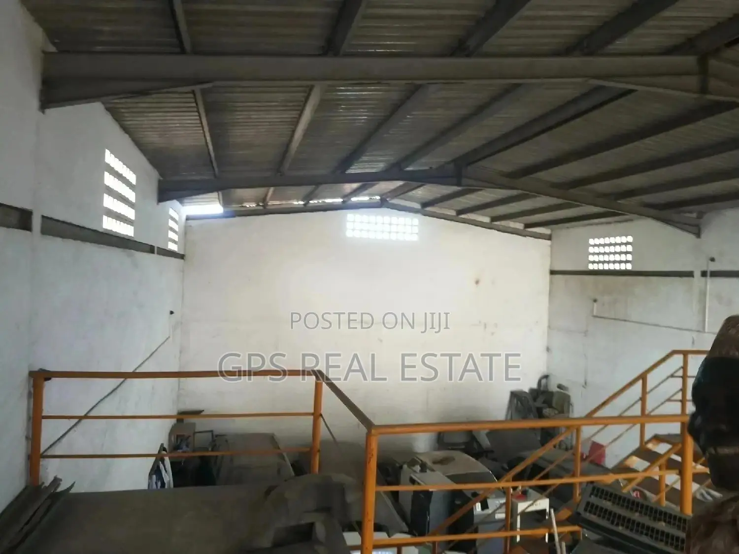 Godown for Rent at Kinondon Biafra