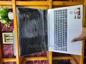 Laptop HP ProBook 450 G6 8GB Intel Core I7 HDD 1T