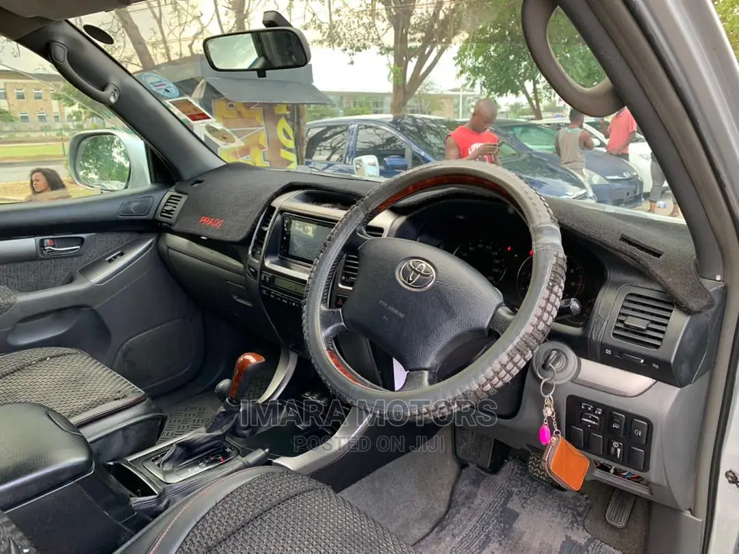 Toyota Land Cruiser Prado 2006 Silver
