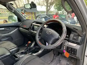 Toyota Land Cruiser Prado 2006 Silver