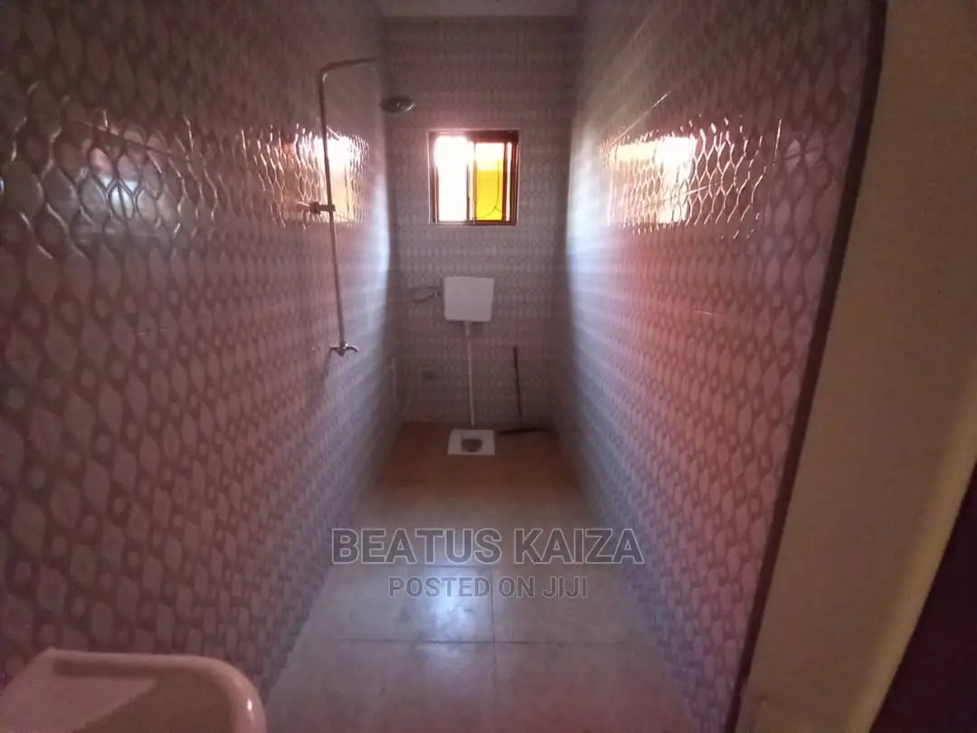 3bdrm Apartment in Kawe Round About for rent