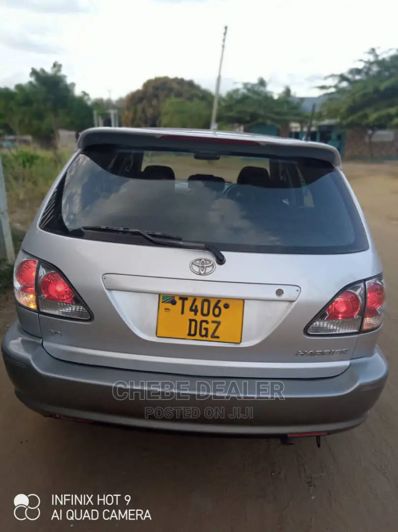 Toyota Harrier 2004 2.4 Silver