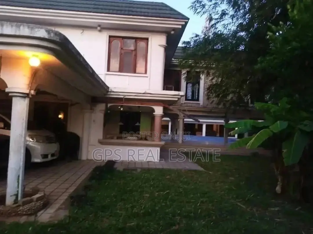 7bdrm House in Evans Mansa, Kinondoni for Sale