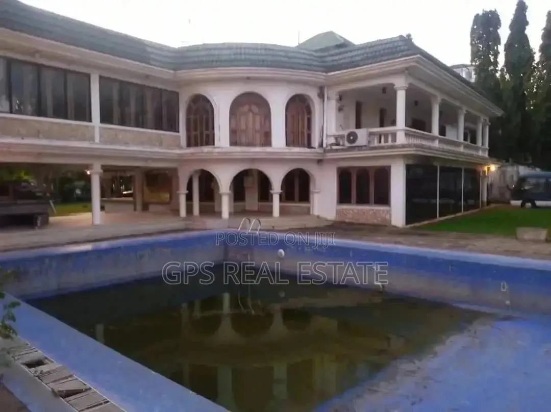 7bdrm House in Evans Mansa, Kinondoni for Sale
