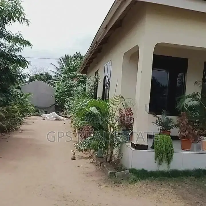 3bdrm House in Evans Mansa, Kinondoni for Sale