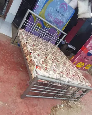 Vitanda Vizuri Vya Chuma Vipo