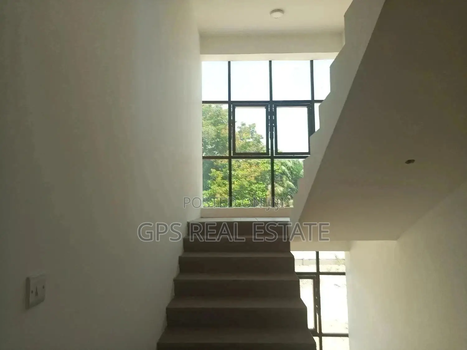 5bdrm Mansion in Evans Mansa, Kinondoni for Sale