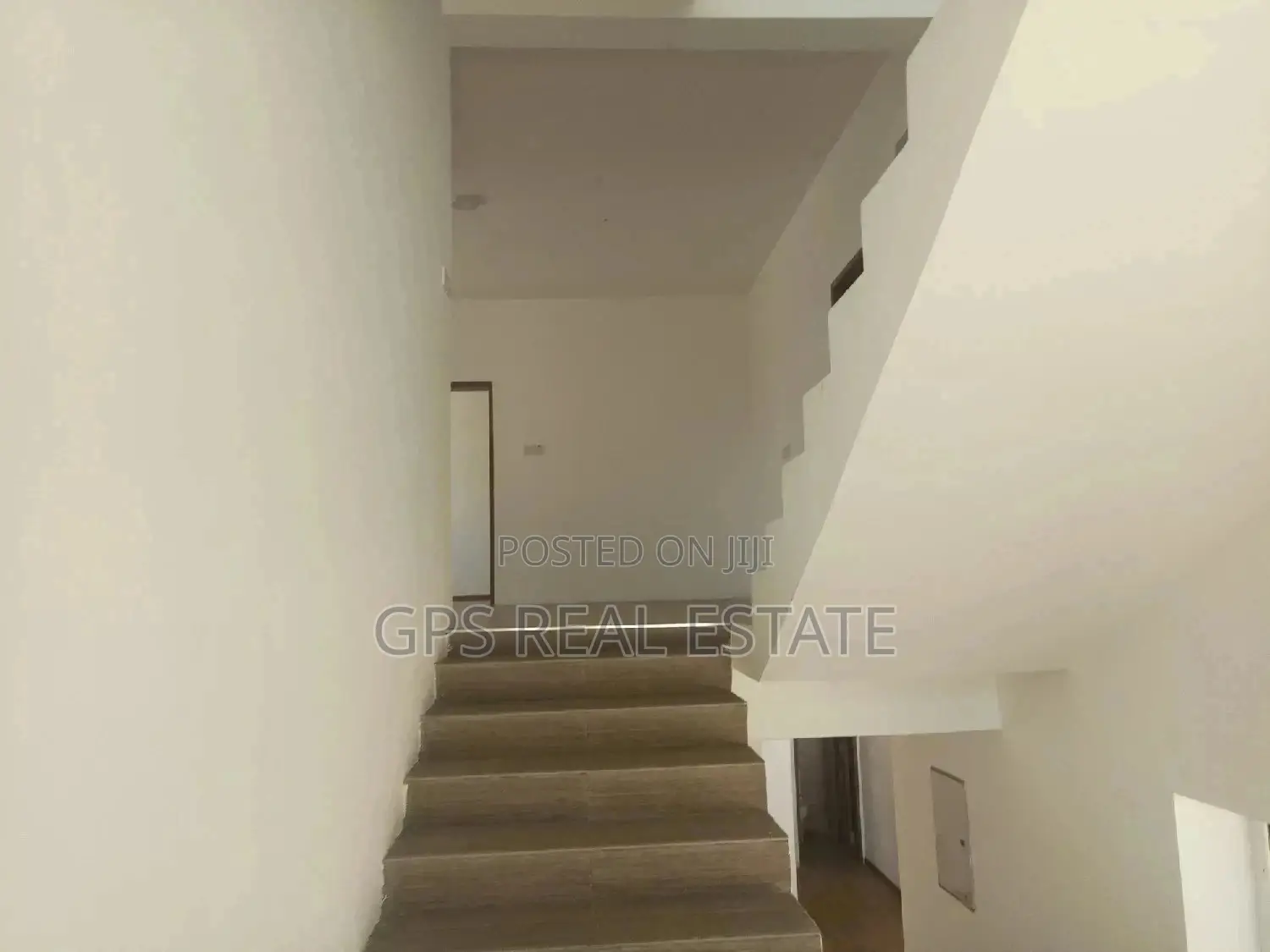 5bdrm Mansion in Evans Mansa, Kinondoni for Sale