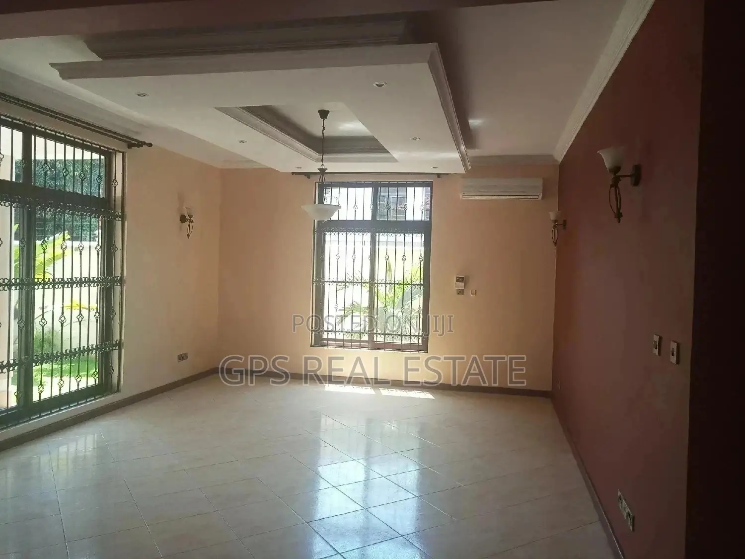 5bdrm Mansion in Evans Mansa, Kinondoni for Sale