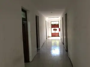 Godown Na Office Zake Linapangishwa