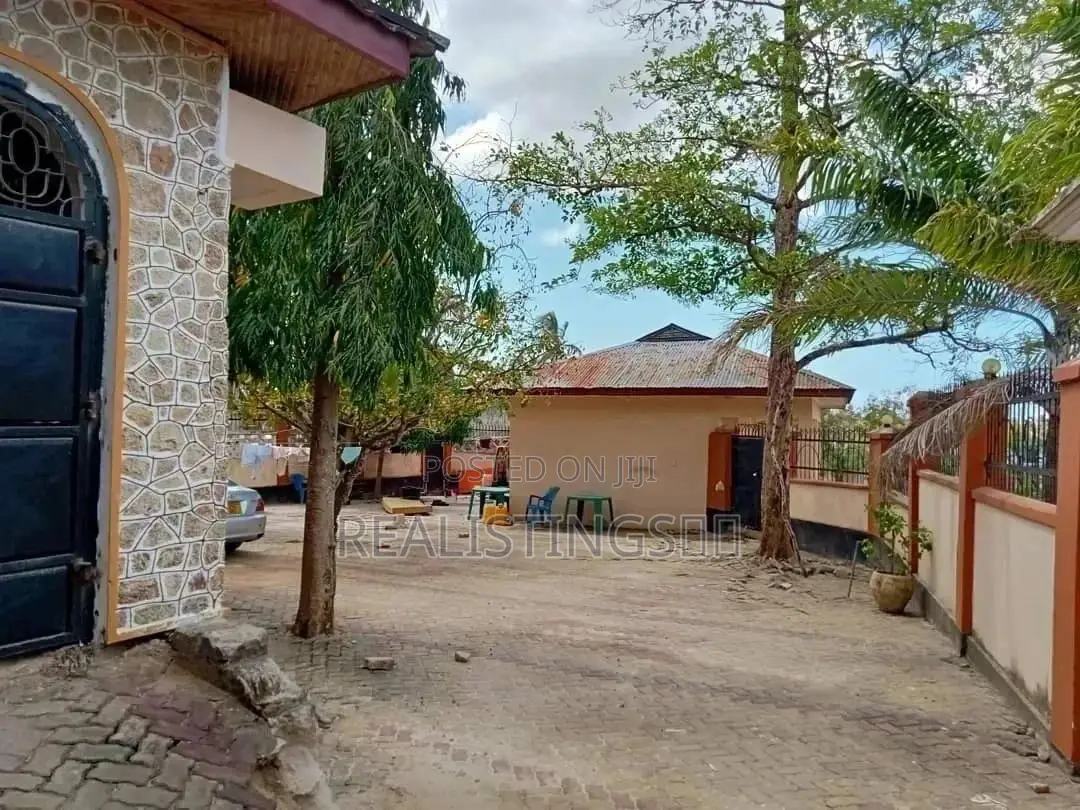 4bdrm House in Kimara for Sale