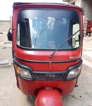 TVS Apache 180 RTR 2019 Orange