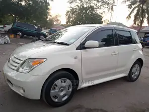 Toyota IST 2006 White