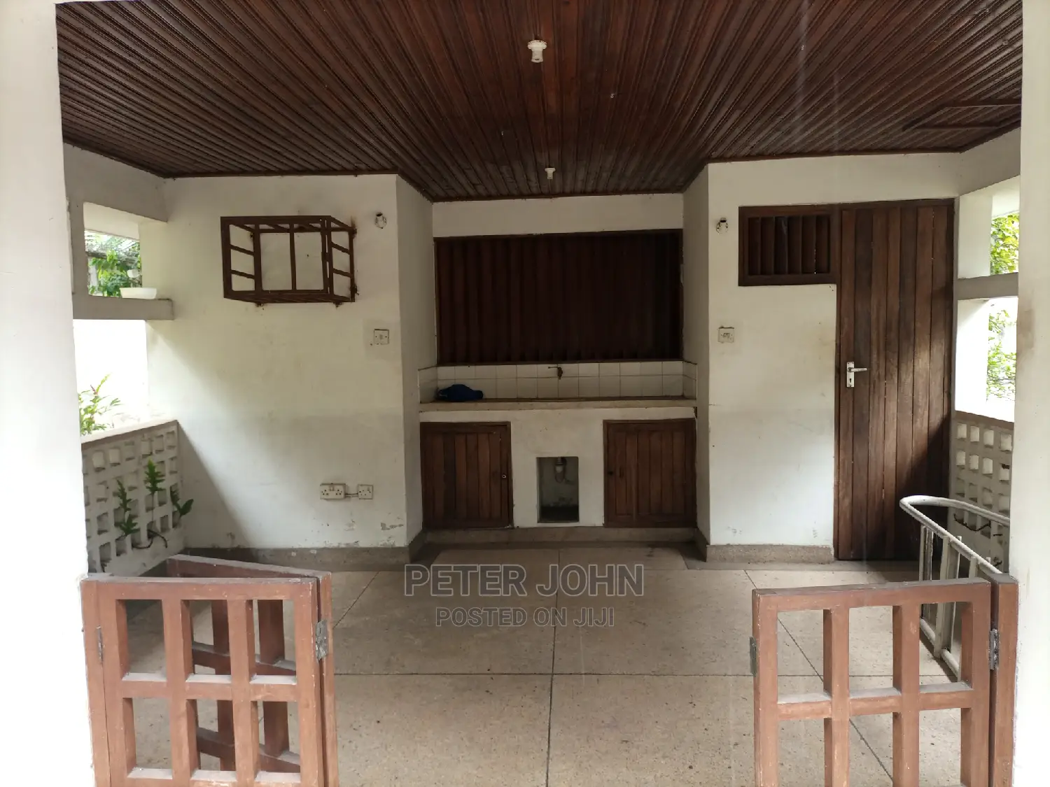 6bdrm House in Regent Estate, Mikocheni for sale