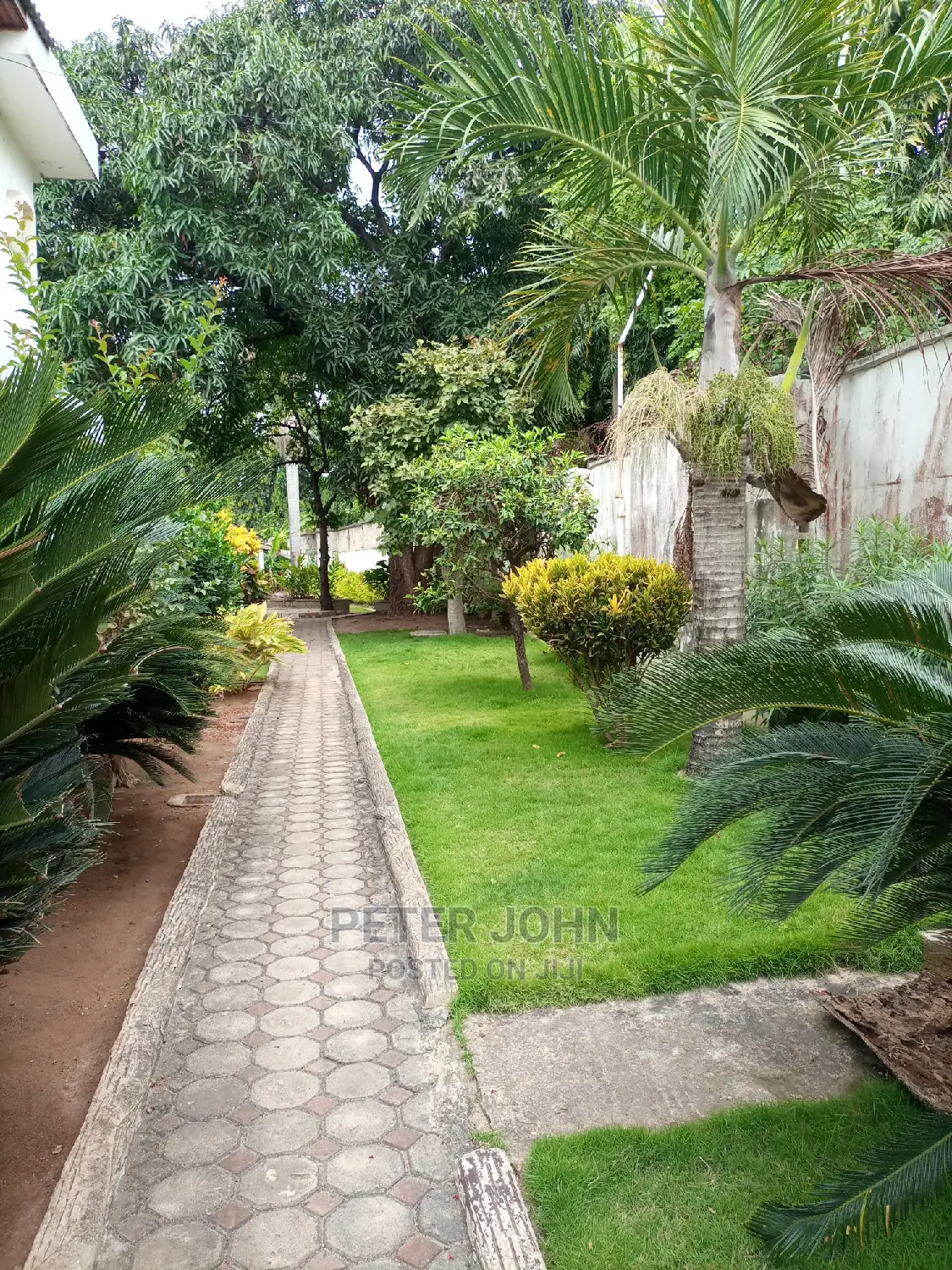 6bdrm House in Regent Estate, Mikocheni for sale